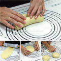 Non-stick and heat resistant silicone mat